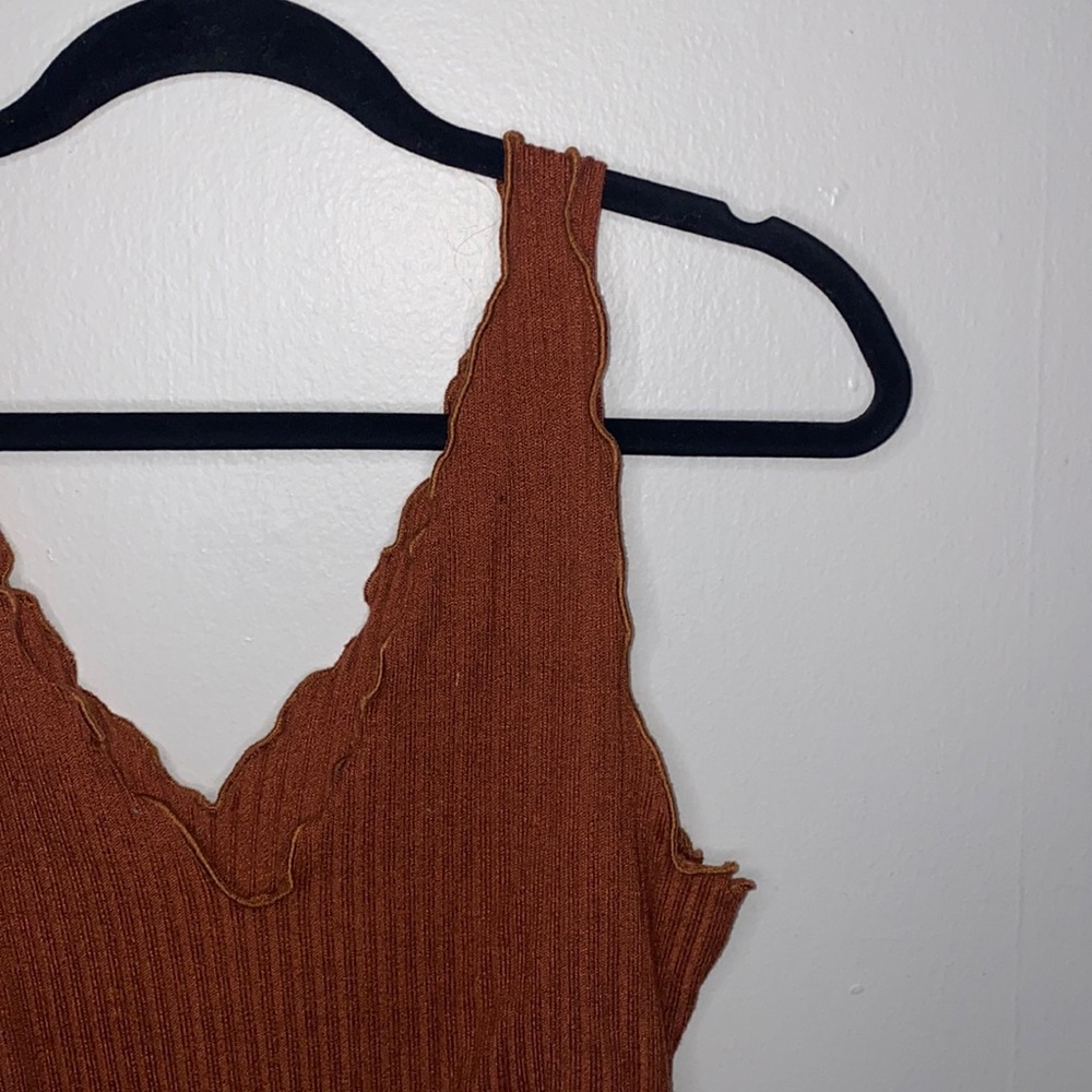 🎈Adorable Rust colored ruffled bodysuit!